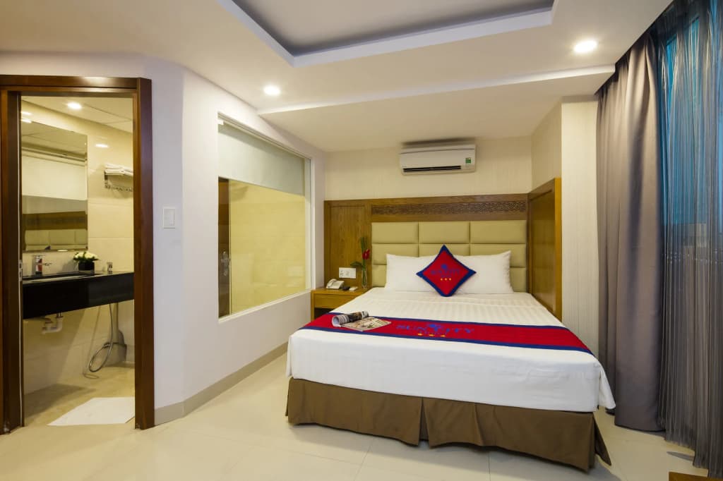 Sun City Hotel - photo 6