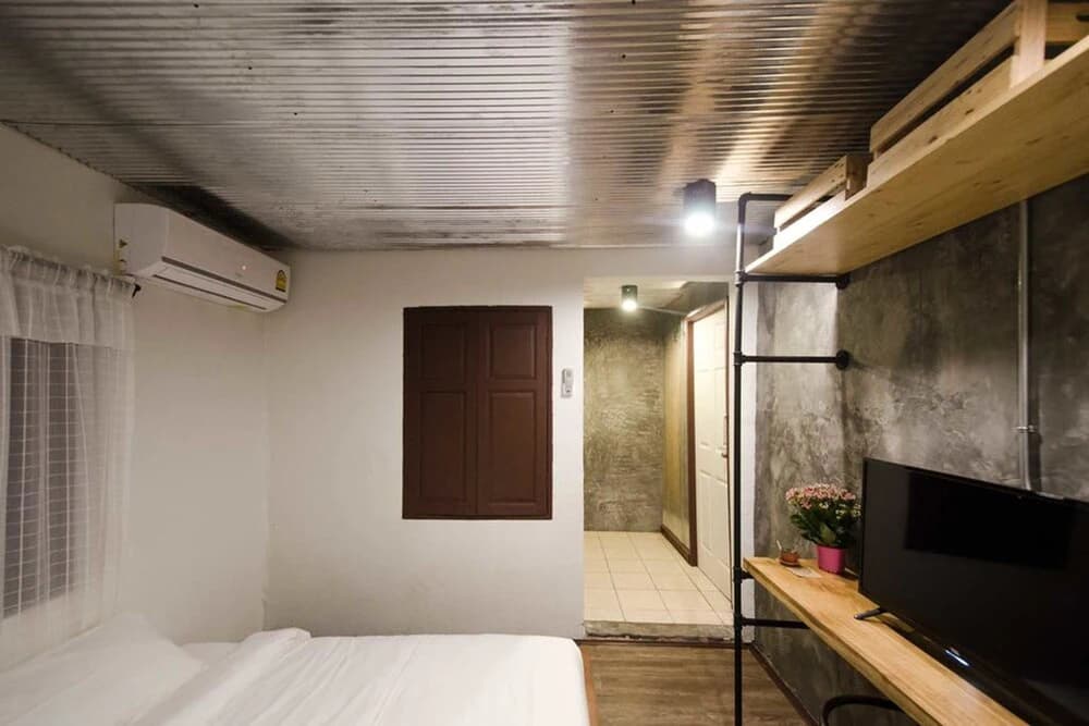 Once Cafe and Hostel - photo 3