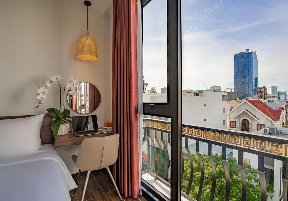 Dragon View Riverfront Hotel - Managed by Chiic Vacation - photo 7