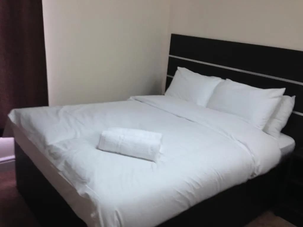 New Globe Hotel - photo 3