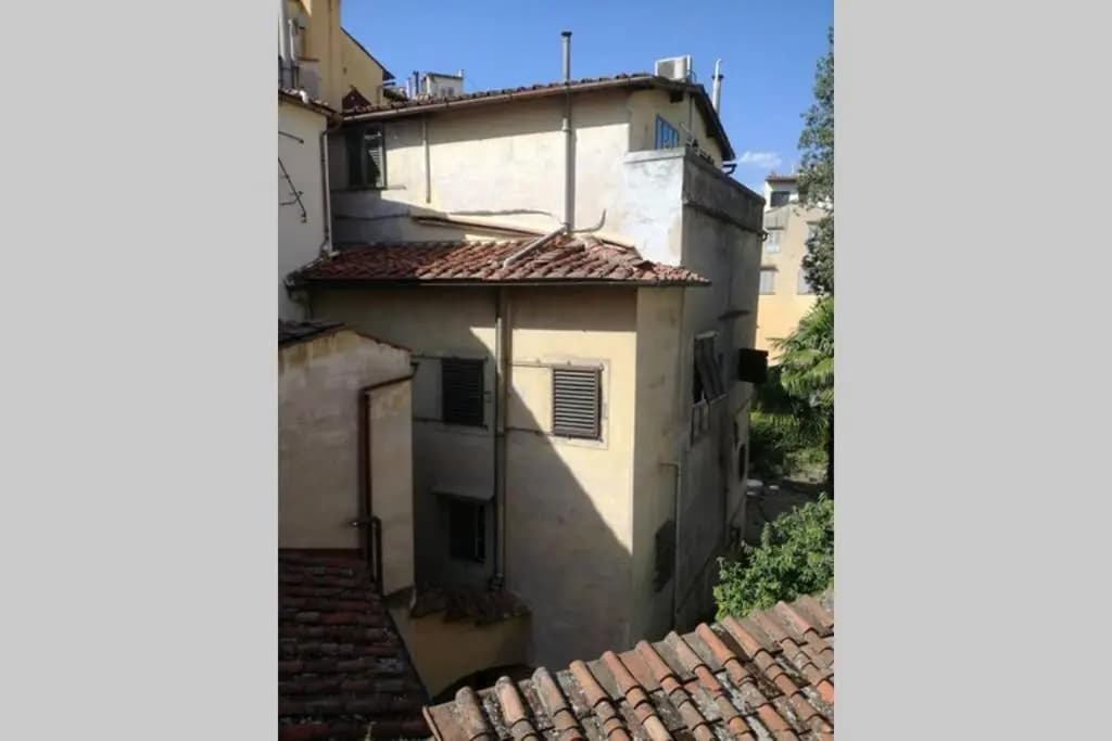 Santa Croce. Quiet, large and luminous loft - photo 2