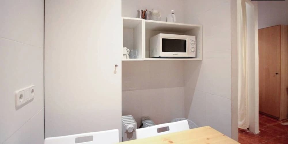 Central Comfortable Apt Born 2.1 - photo 14