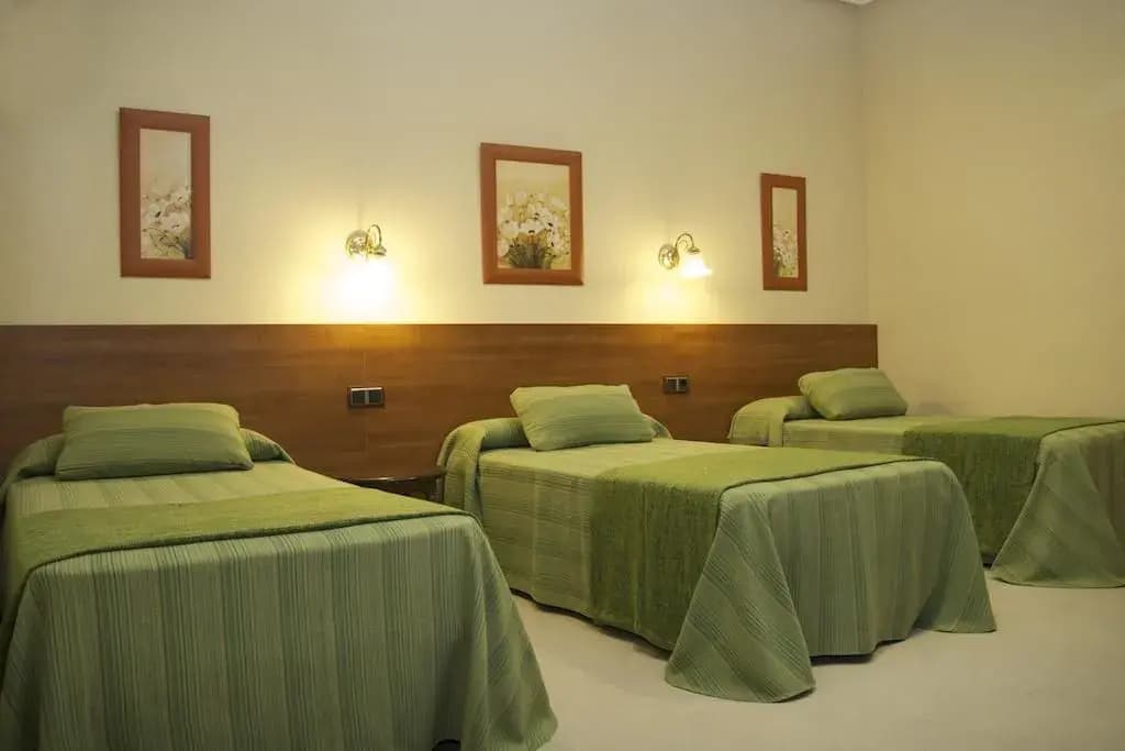 Hostal El Catalán - photo 6