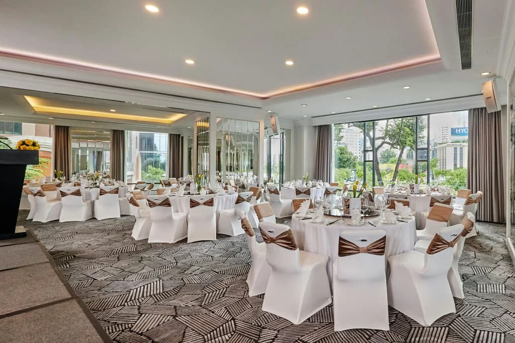 Renaissance Riverside Hotel Saigon - photo 48