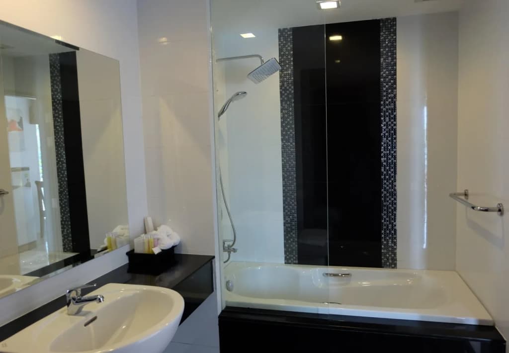 Phuket Seaview Resotel - photo 10