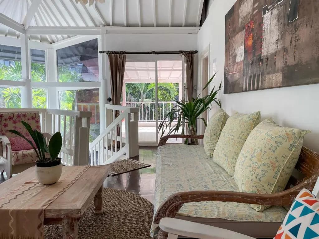 Villa Putih - Canggu beach house 150m Berawa beach - photo 5