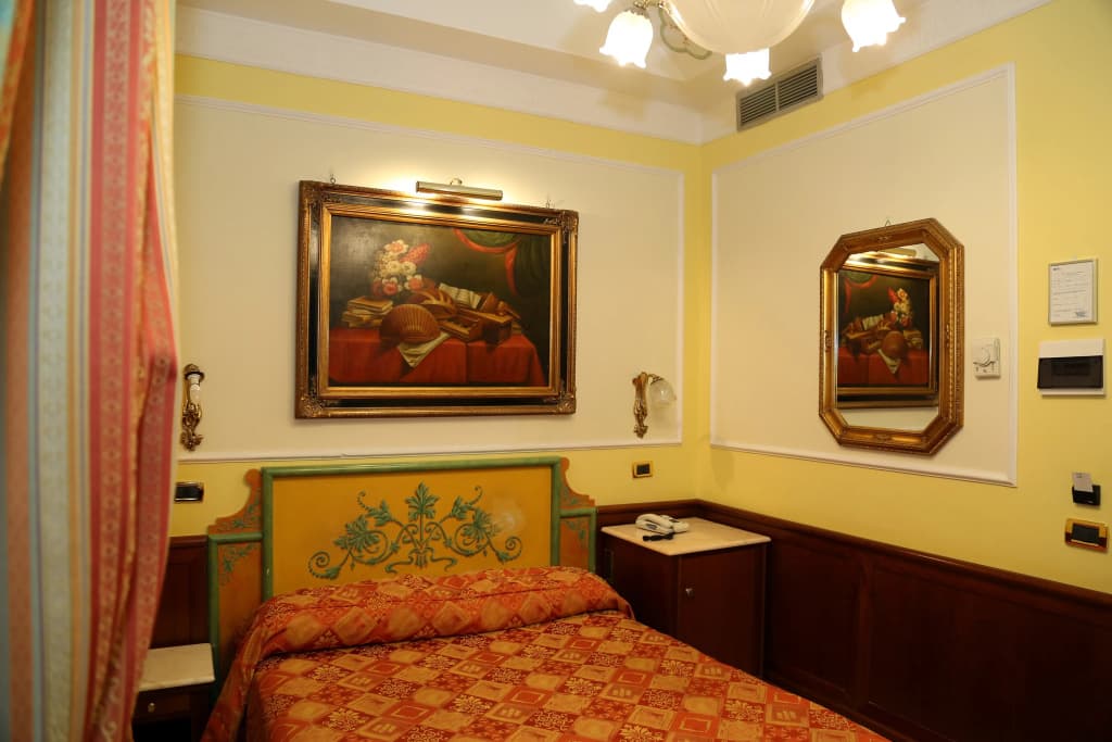 Hotel Borromeo - photo 4