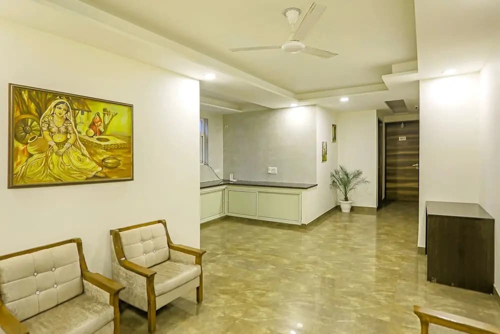 Fabhotel White House Bnb - photo 13
