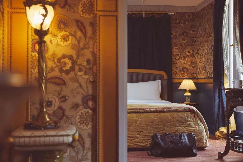 L'Hotel - photo 41