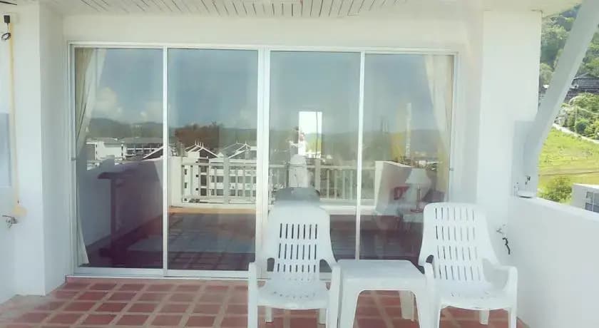 Massage Corner Guesthouse - photo 9