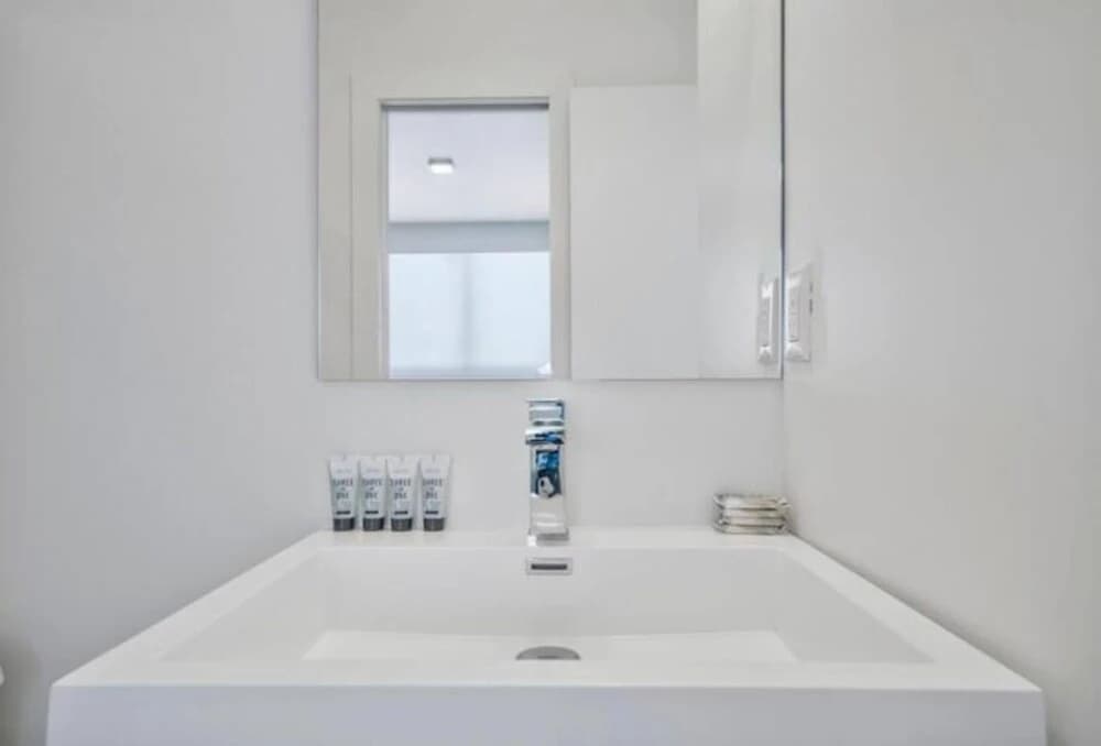 Miami Suite 306 - photo 7