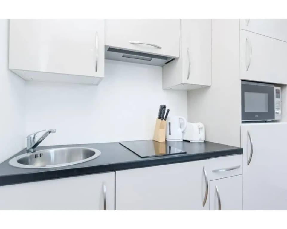 GSES Suite 11B - photo 9