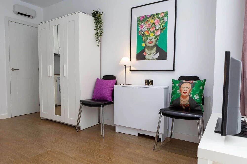 Cozy Studio in Central Madrid - 4mins to Metro - photo 5