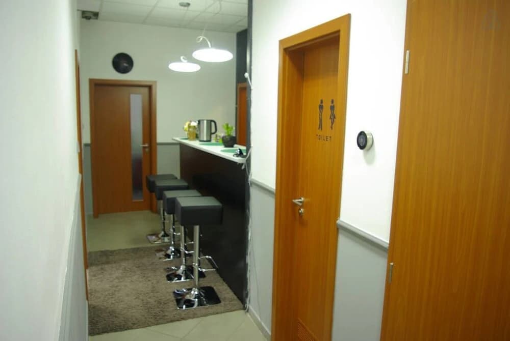 Quiet Courtyard Apartment - photo 10