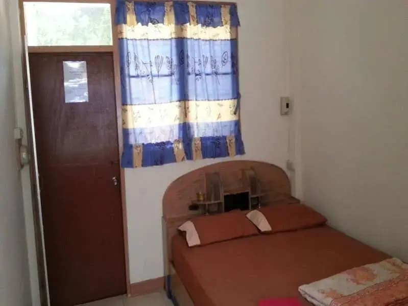 Lek Guesthouse - photo 4