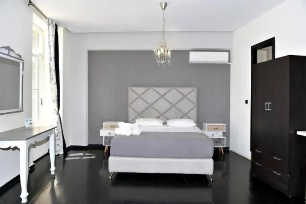 Antisthenes Apartments - photo 3