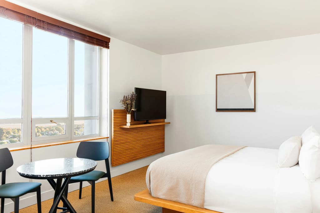 The Hotel June - photo 3