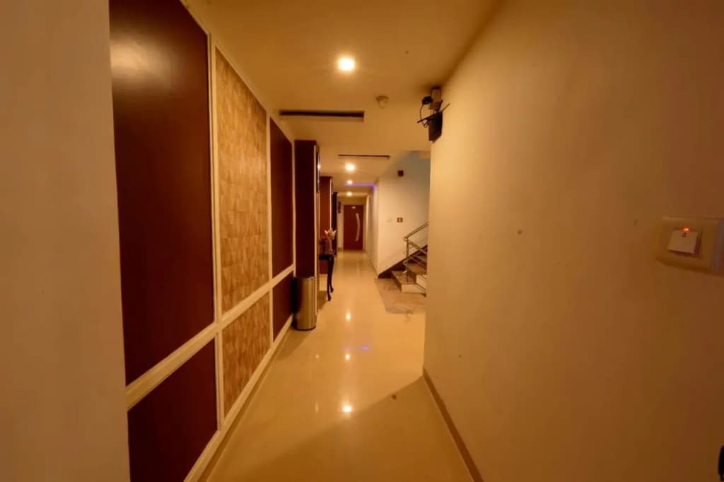 Hotel Opera Mahipalpur – Delhi Airport - photo 11