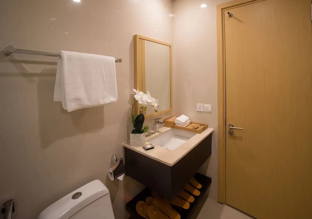 Vacation Homes Ocean Apartment - photo 8