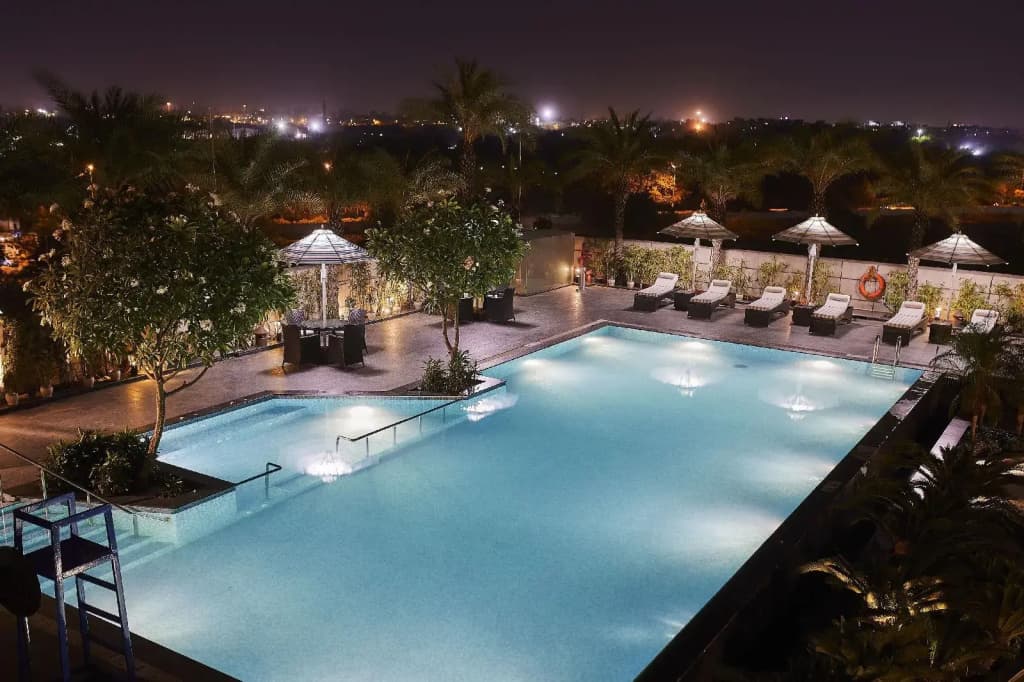 Crowne Plaza New Delhi Rohini by IHG - photo 17