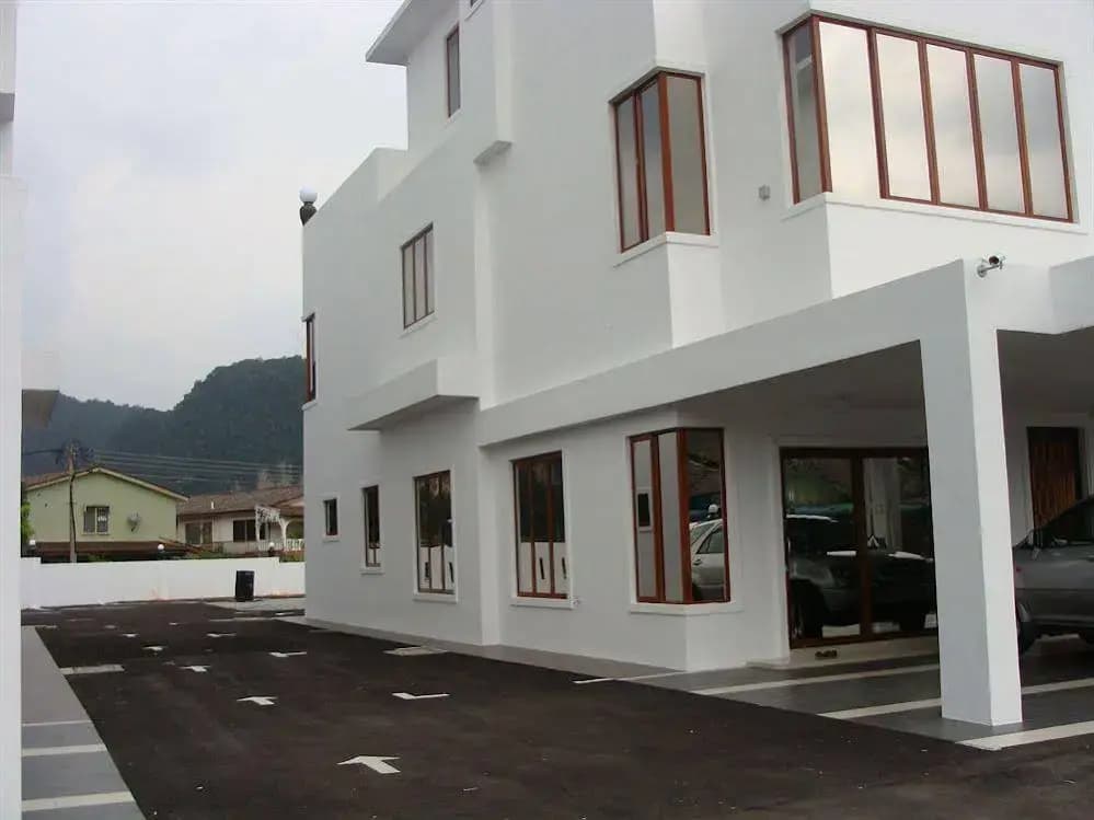 White House Homestay - photo 1