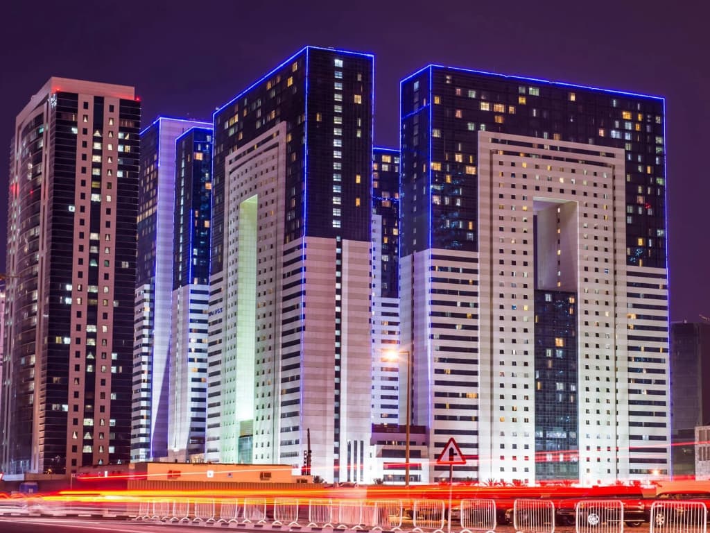 Ezdan Hotel - main photo