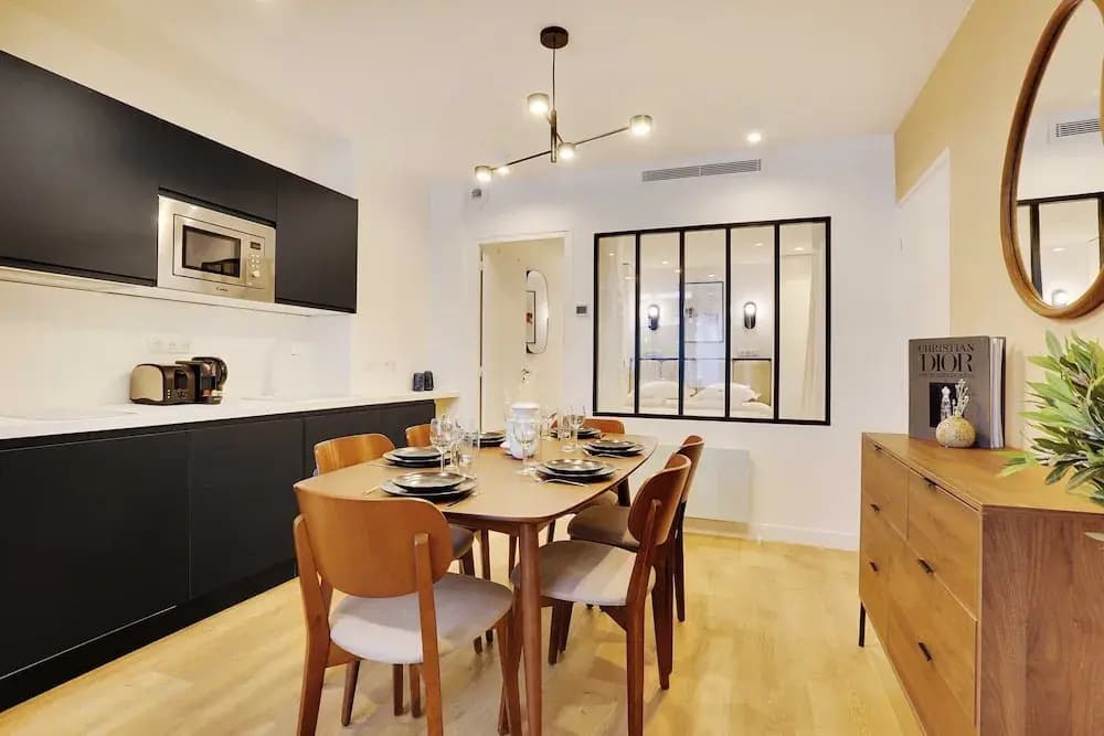 Charming Apartment - 2br/8p - Palais-royal - photo 14