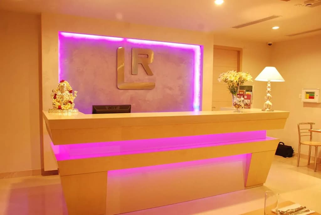 Sarovar Portico Naraina Delhi - photo 26