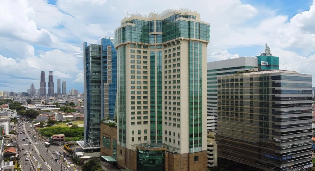 Menara Peninsula Hotel Jakarta - photo 36