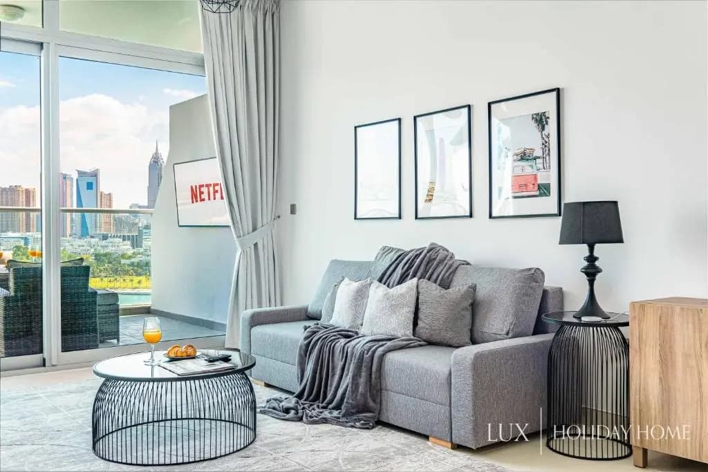 LUX - Opulent Island Suite Burj Khalifa View 1 - photo 5