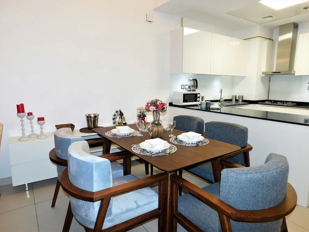 Luton Vacation Homes Royal Bay by Azizi - photo 27