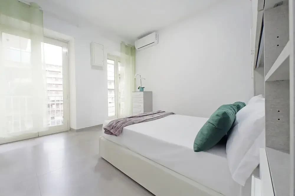 YCH Bagnera Suites - photo 16