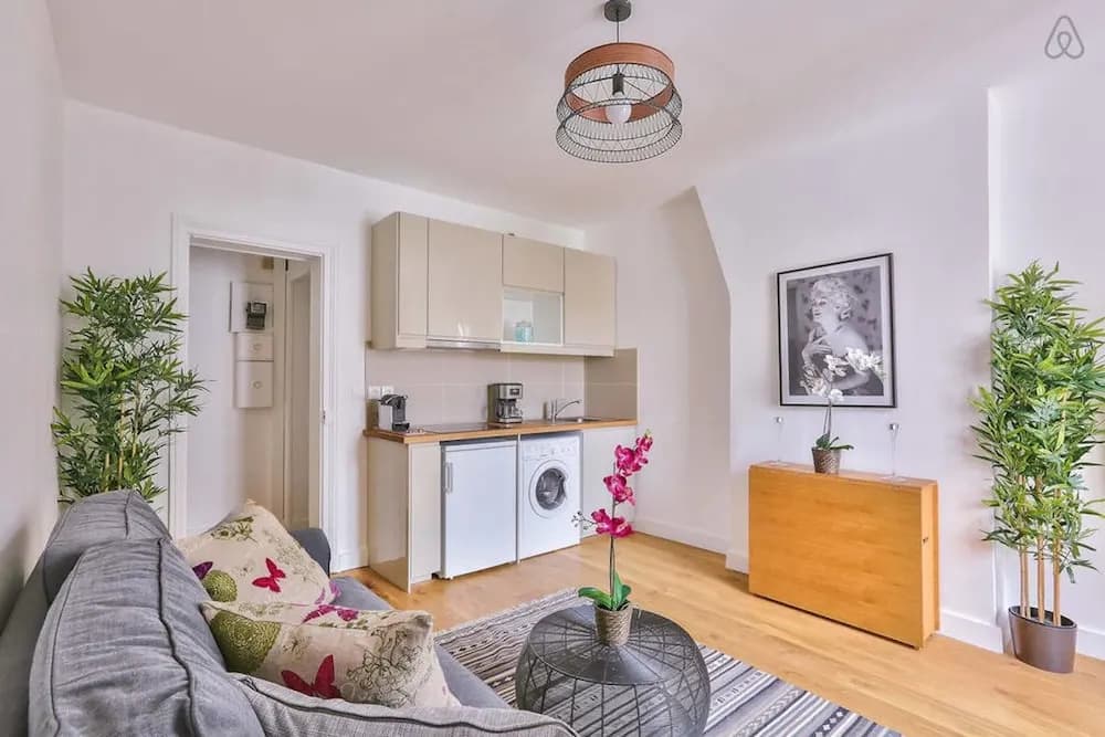 Family Apartment in Buttes Chaumont - photo 3