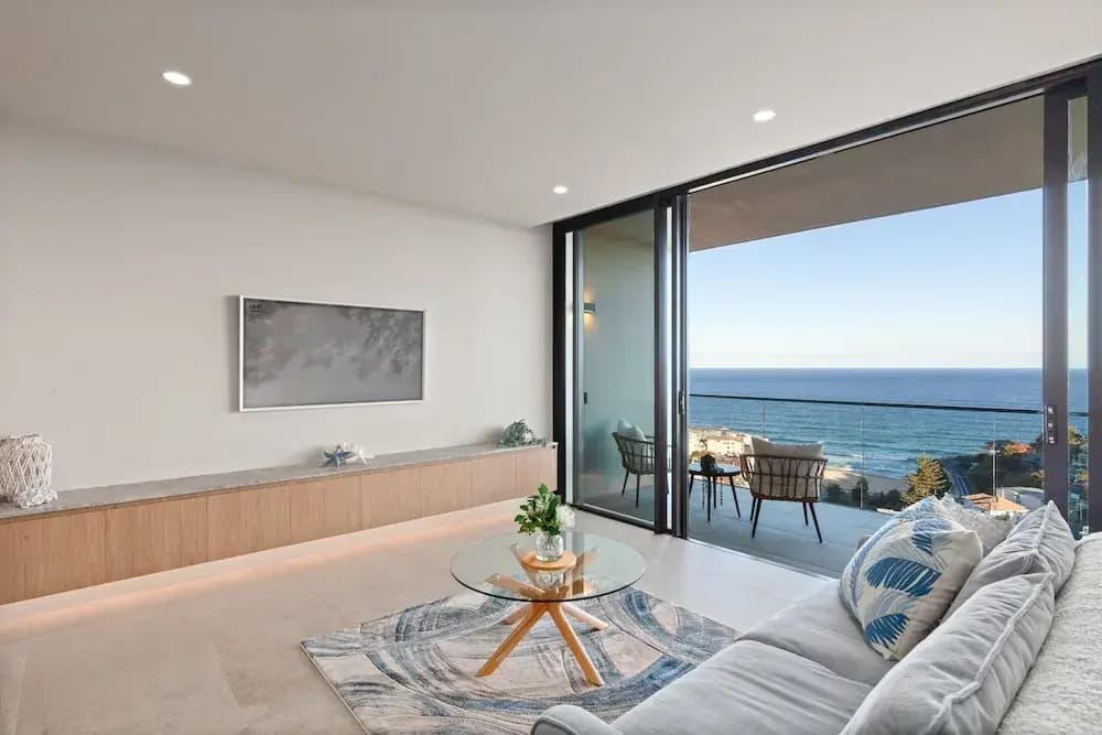 Modern 1-bed With Tamarama Beach Views - photo 2