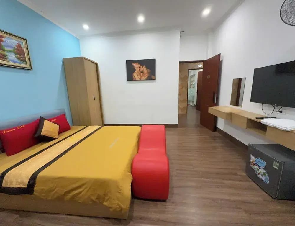 Dream Hotel - photo 4