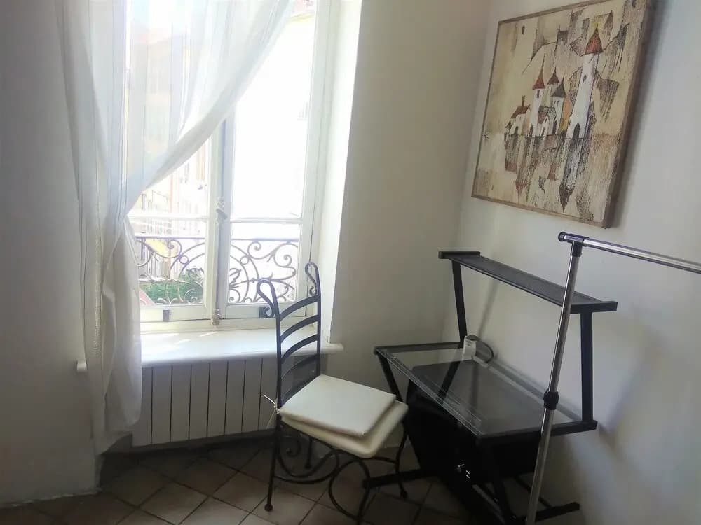 Nice Center Room - photo 9