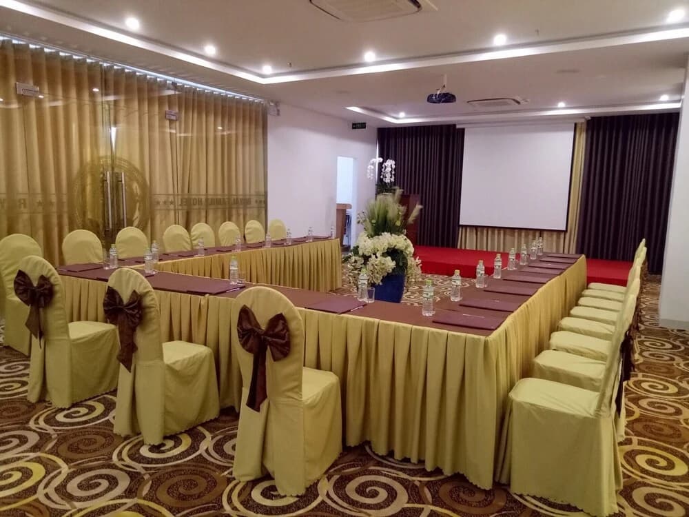 Royal Ocean Hotel Đa Nang - photo 14
