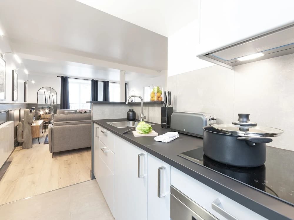 Luxury 4BDR Le Marais I by Livinparis - photo 14