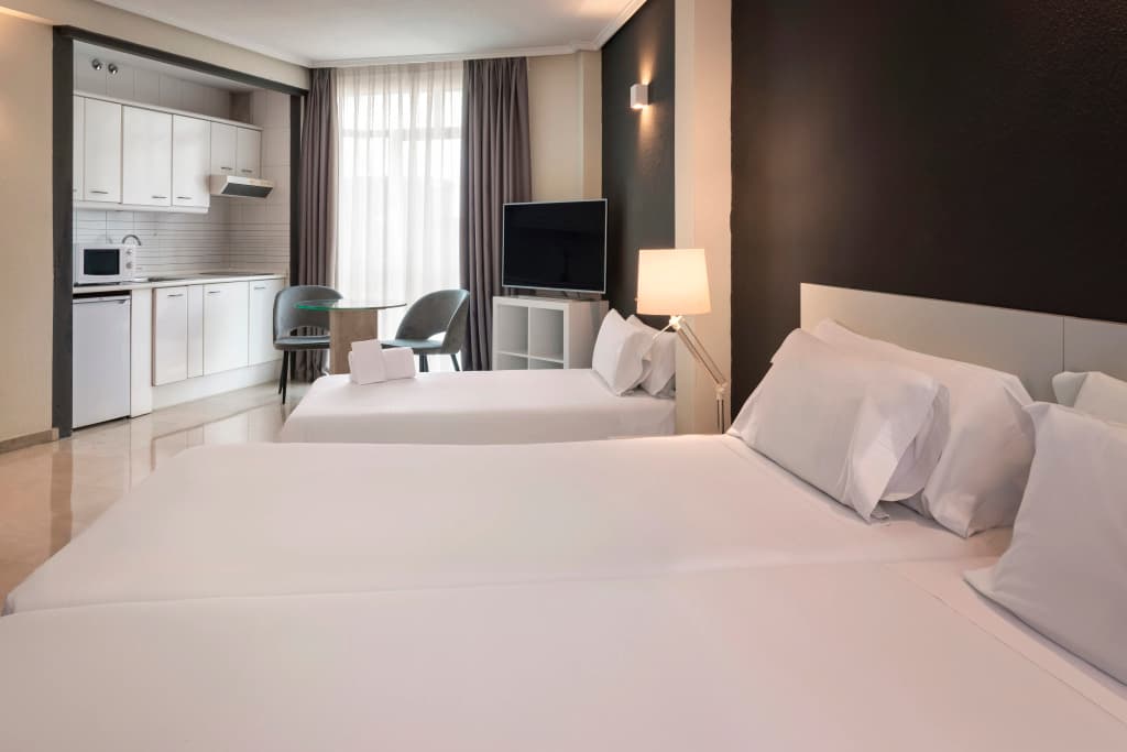 Apartamentos Sercotel Togumar - photo 7