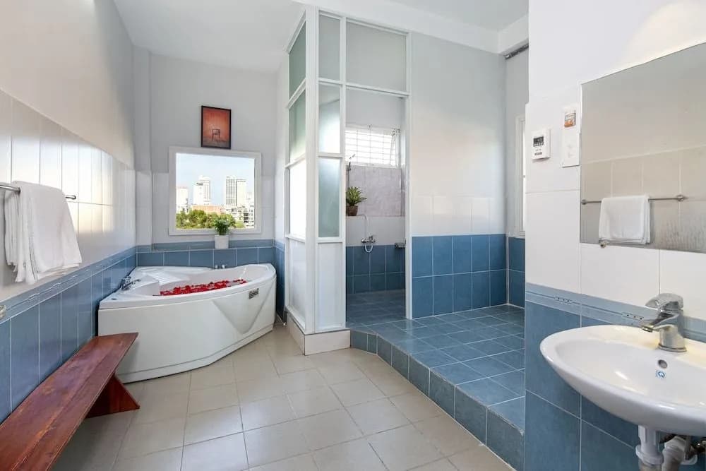 T P House 5 - photo 9