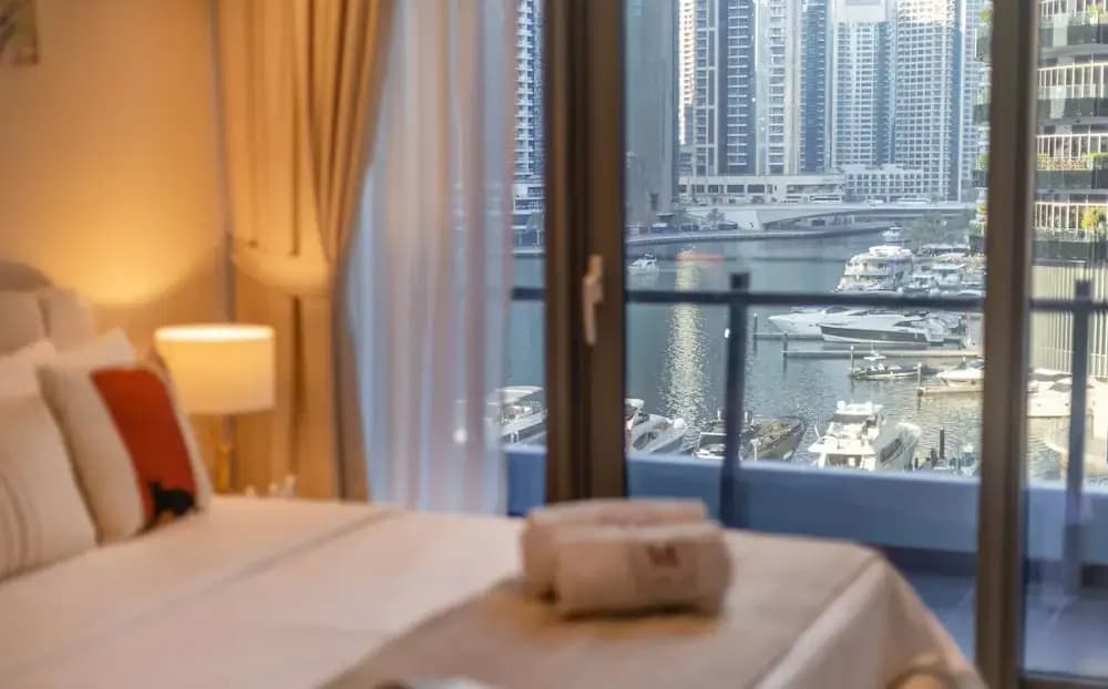 Stylish Marina-Front 2BR | Dubai Marina | Near Top Attractions - photo 2