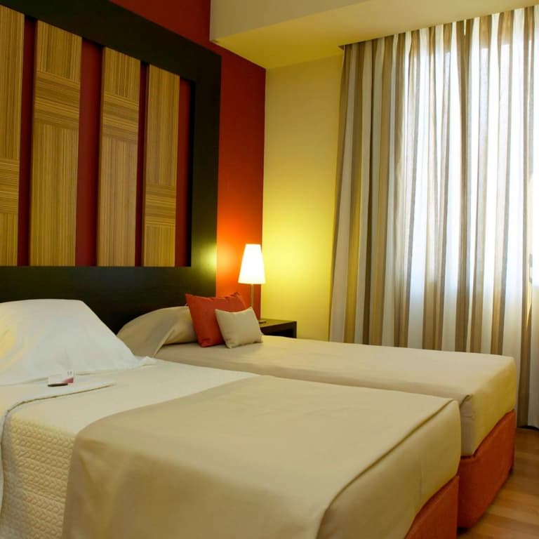 Hotel Lisboa - photo 40