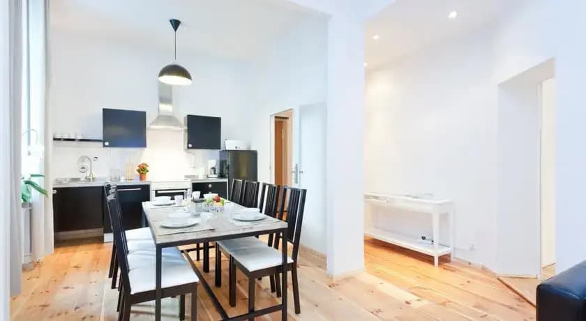 Cozy & Spacious in Mitte, Wedding - photo 2