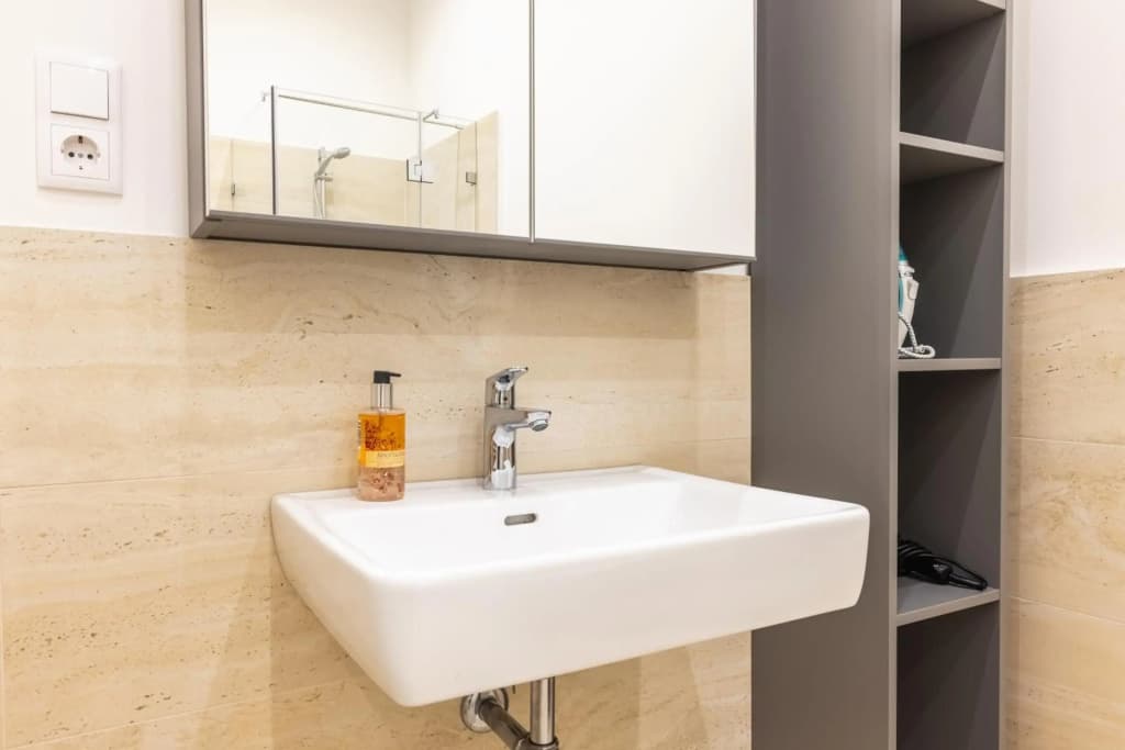 Spacious 2 bedroom apartment nearby center - photo 11