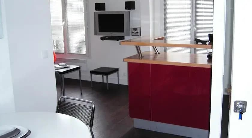 Sevigne apartment - photo 5