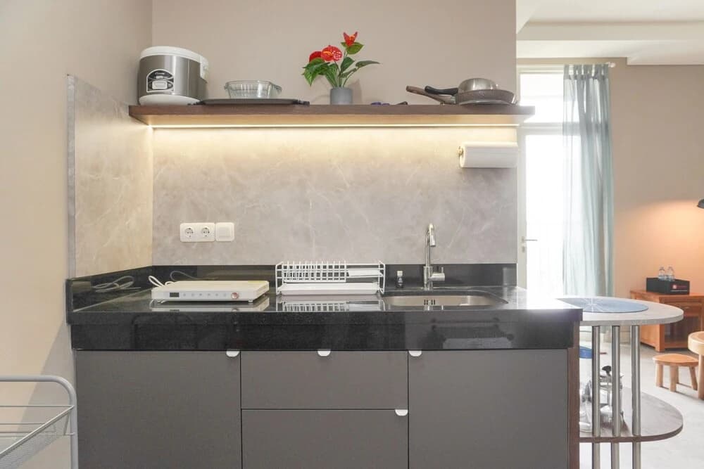 Good Deal And Restful 1Br Ciputra International Apartment - photo 1