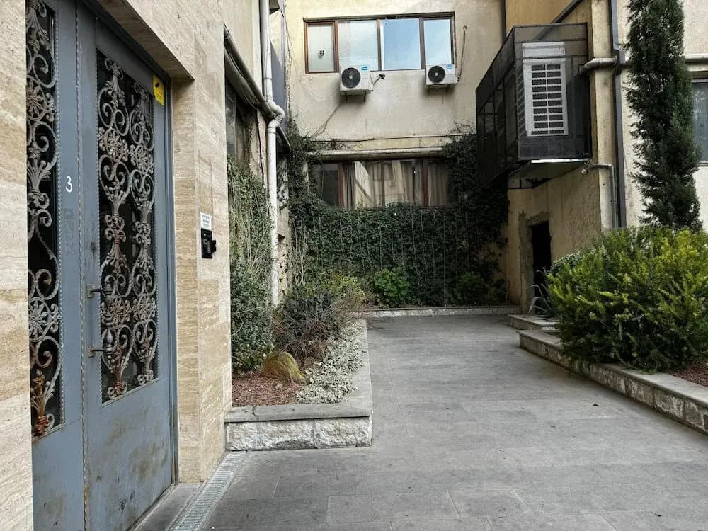 Jhonberi - photo 1