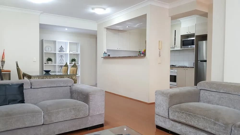 Furnished 2 Bedroom By Harbourside - photo 6