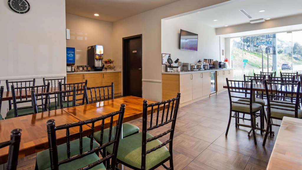 GlenRock Inn & Suites - photo 20