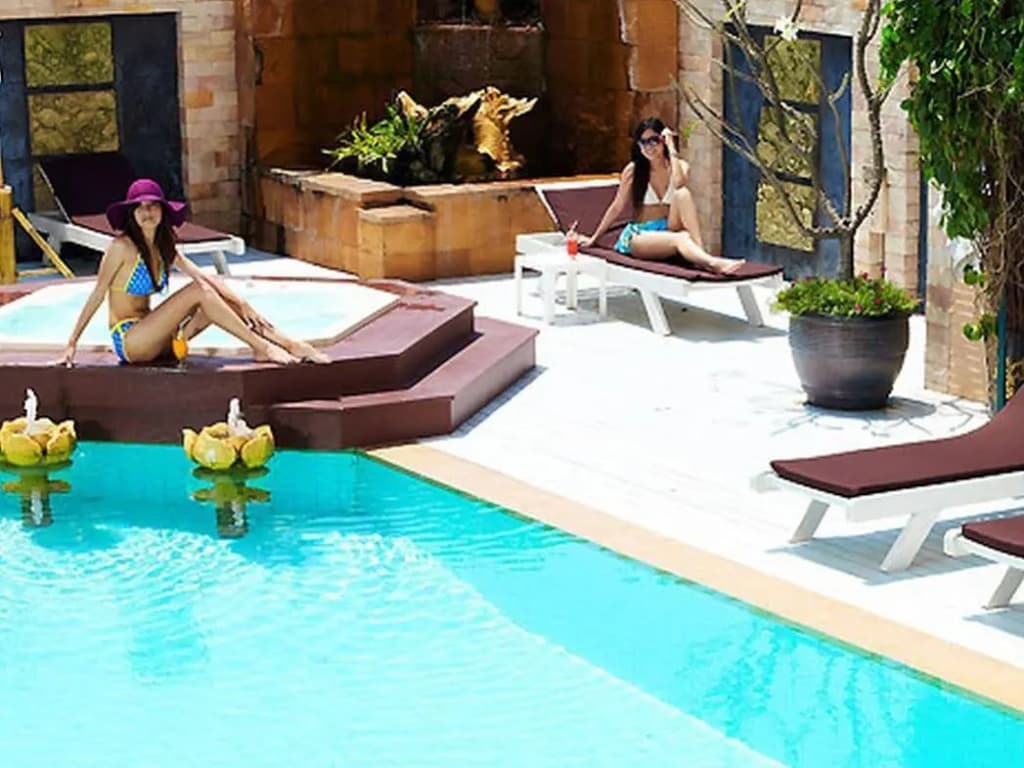 The Royal River Hotel - photo 20